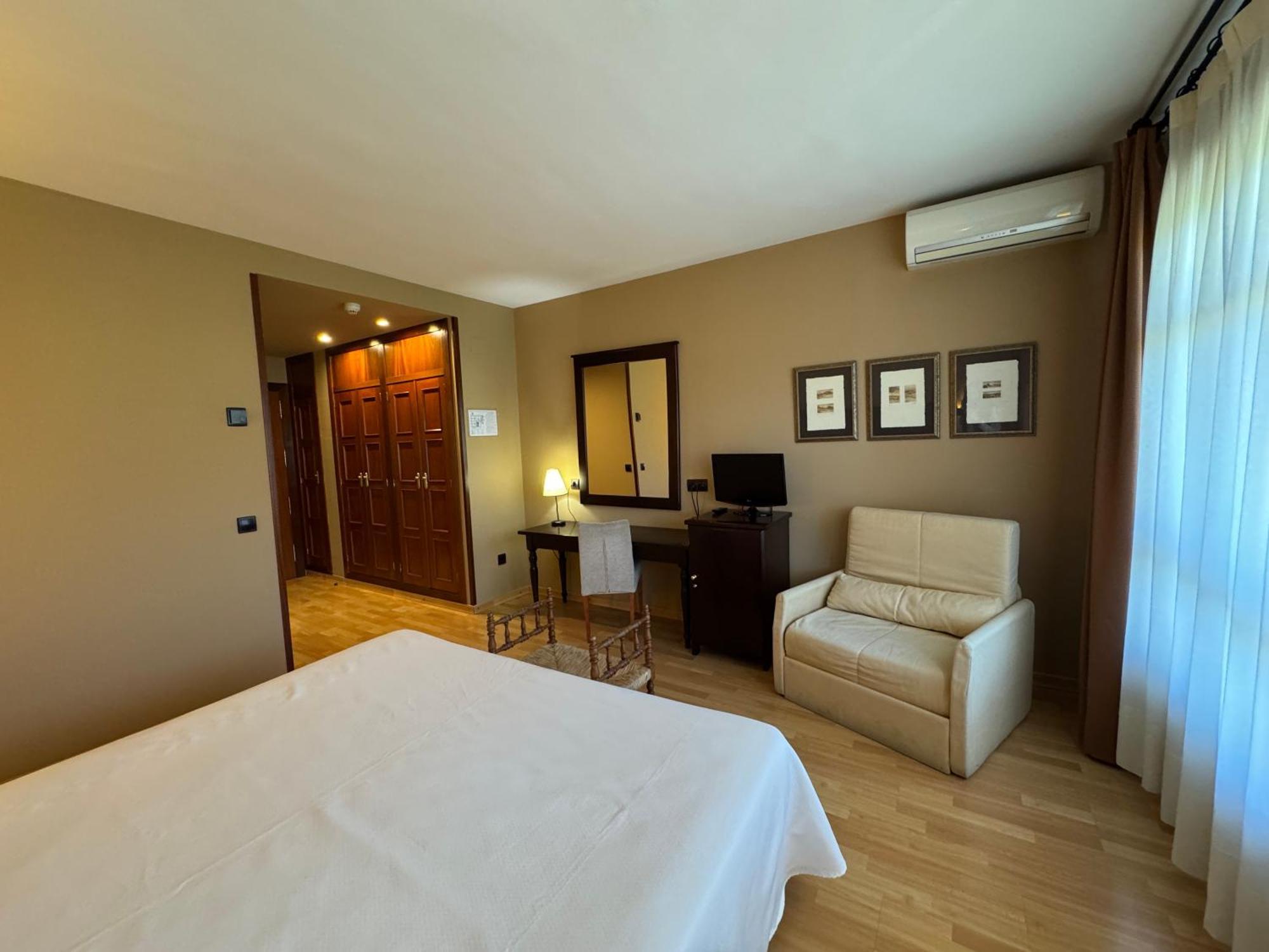 Hotel Cotiella 坎波 外观 照片