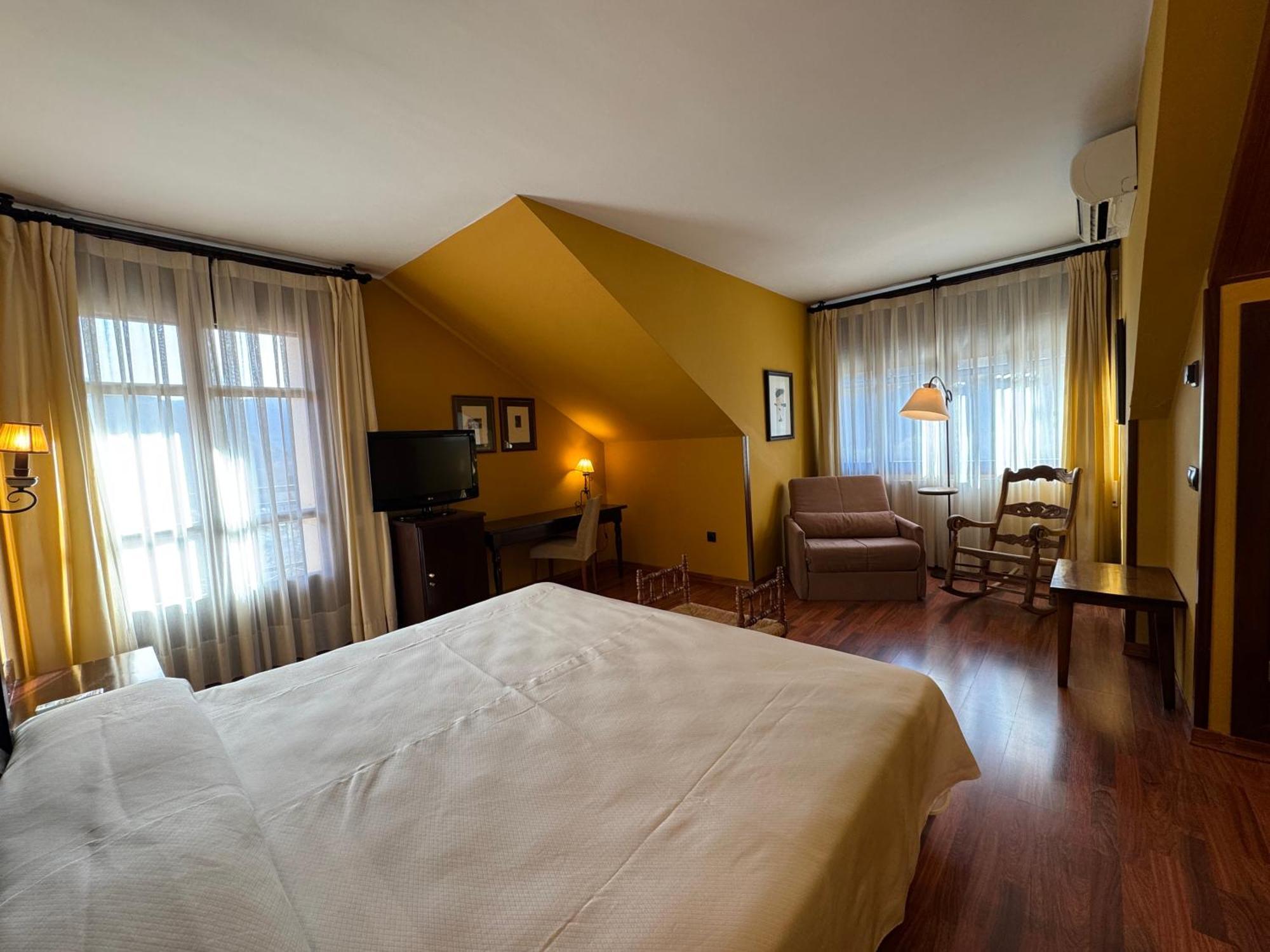 Hotel Cotiella 坎波 外观 照片