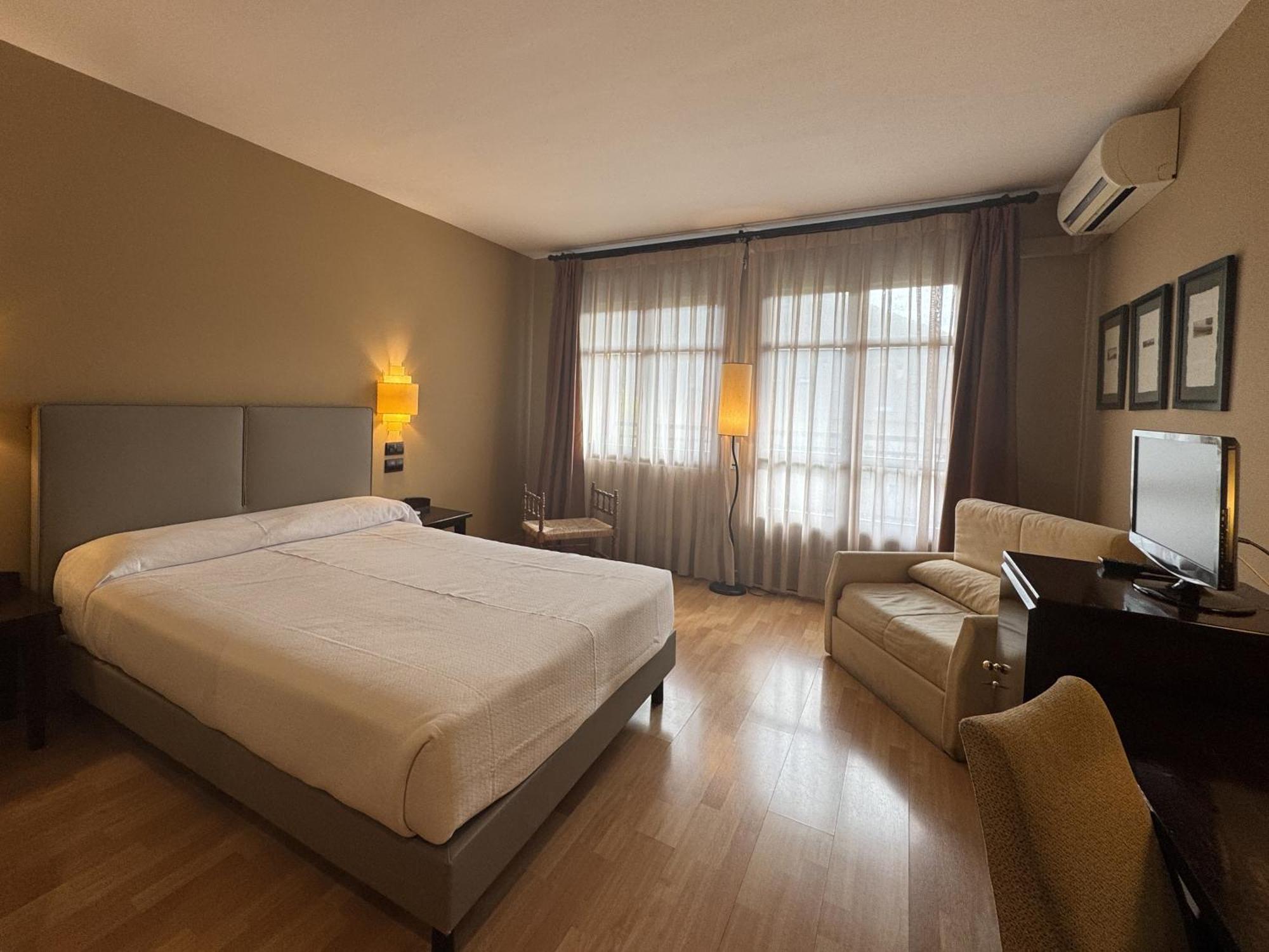 Hotel Cotiella 坎波 外观 照片